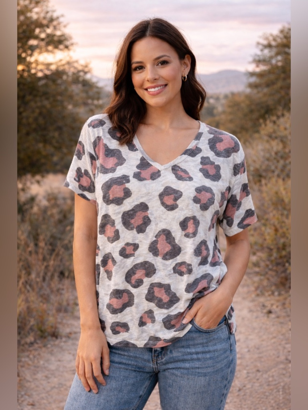 NWOT BiBi Leopard Print Top Women’s Small Cream Pink Black Short Sleeve Tee
